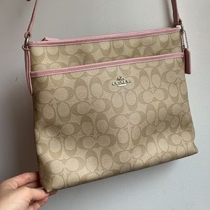 Coach shoulder/crossbody bag